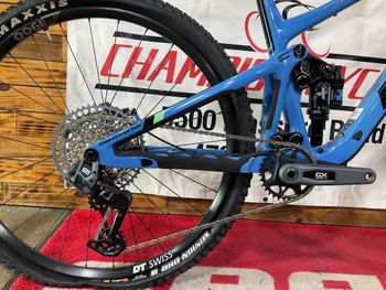Used Pivot Switchblade Sram Eagle Transmission GX 2023 Mountainbike, Blue — image 2 of 4
