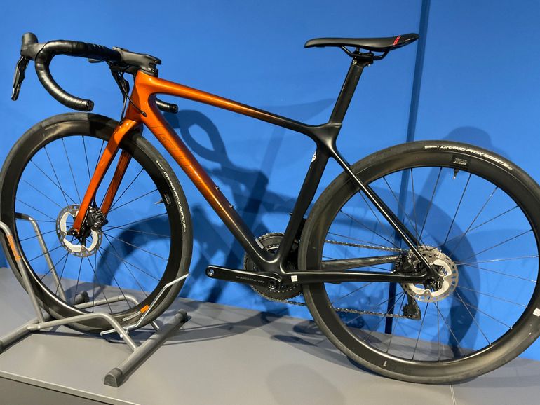 Used Giant TCR Advanced Pro Disc 0 Ultegra Di2 2022 2022 Road & Gravel, Naranja — image 5 of 6