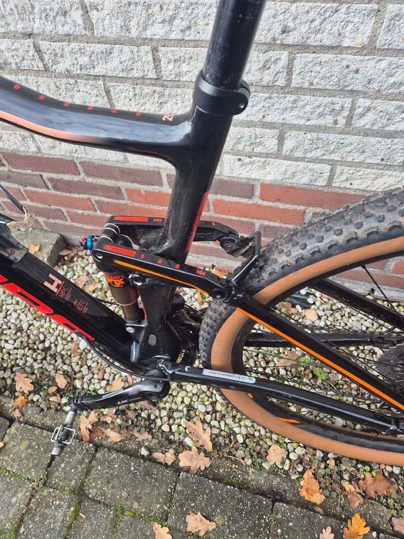 Używany CUBE STEREO 120 HPC SL 2017 2017 Mountainbike — zdjęcie 8 z 11