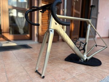 Gebrauchtes Canyon Ultimate CFR Disc Di2 2023 Frameset 2023 Road & Gravel, Hellgrau — Bild 3 von 14