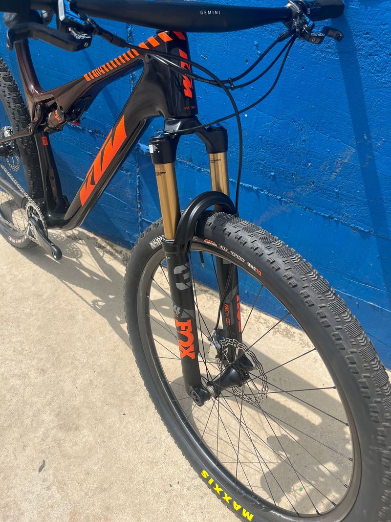 Używany KTM SCARP MT EXONIC 2023 2023 Mountainbike — zdjęcie 6 z 16