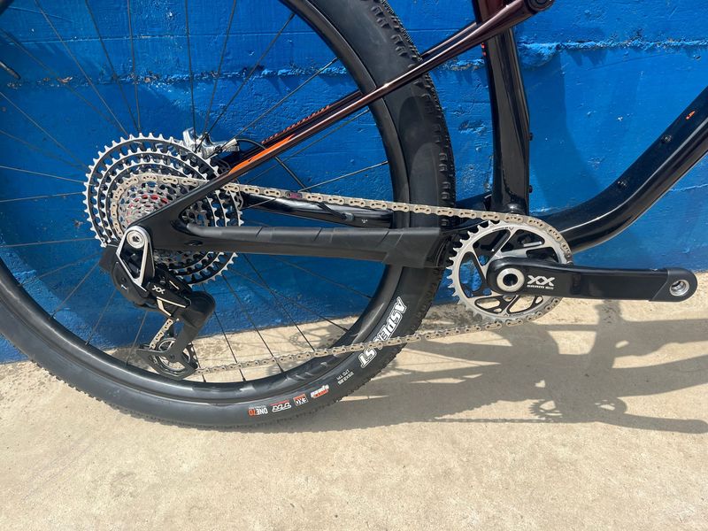 Używany KTM SCARP MT EXONIC 2023 2023 Mountainbike — zdjęcie 15 z 16