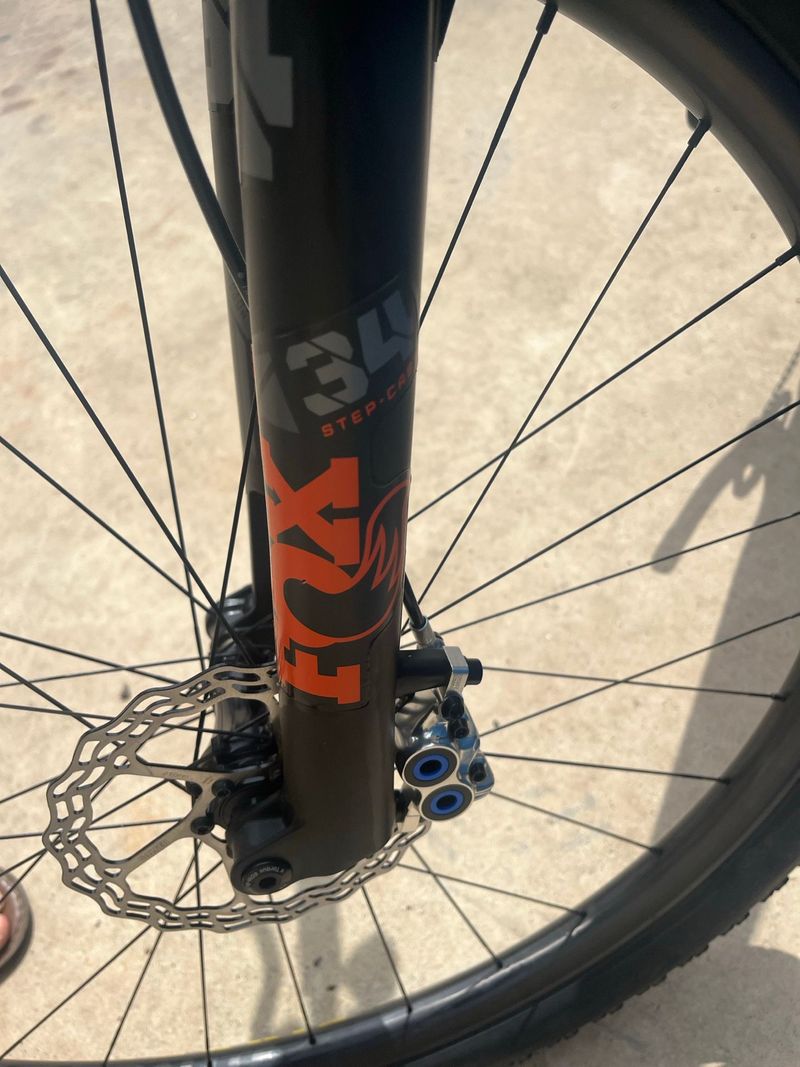 Używany KTM SCARP MT EXONIC 2023 2023 Mountainbike — zdjęcie 5 z 16