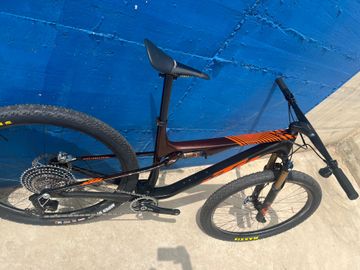 Używany KTM SCARP MT EXONIC 2023 2023 Mountainbike — zdjęcie 13 z 16