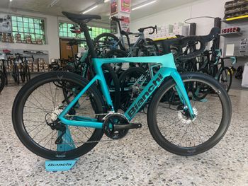 Used Bianchi E-Oltre 105 12v 2025 2025 Route & Gravel