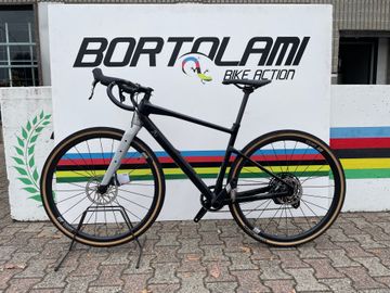 Used BMC URS THREE 2024 2024 Road & Gravel, Black — image 4 of 6