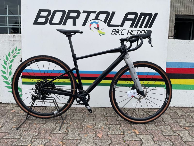 Used BMC URS THREE 2024 2024 Road & Gravel, Black — image 1 of 6