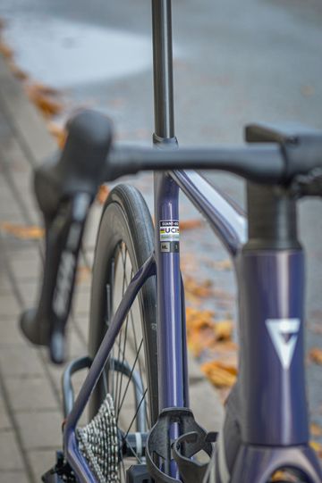 Giant Advanced 1 2026 2026 Road & Gravel usato, Viola — immagine 7 di 12