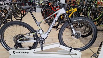 Brugt Scott World Cup 2025 2025 Mountainbike — billede 1 af 5