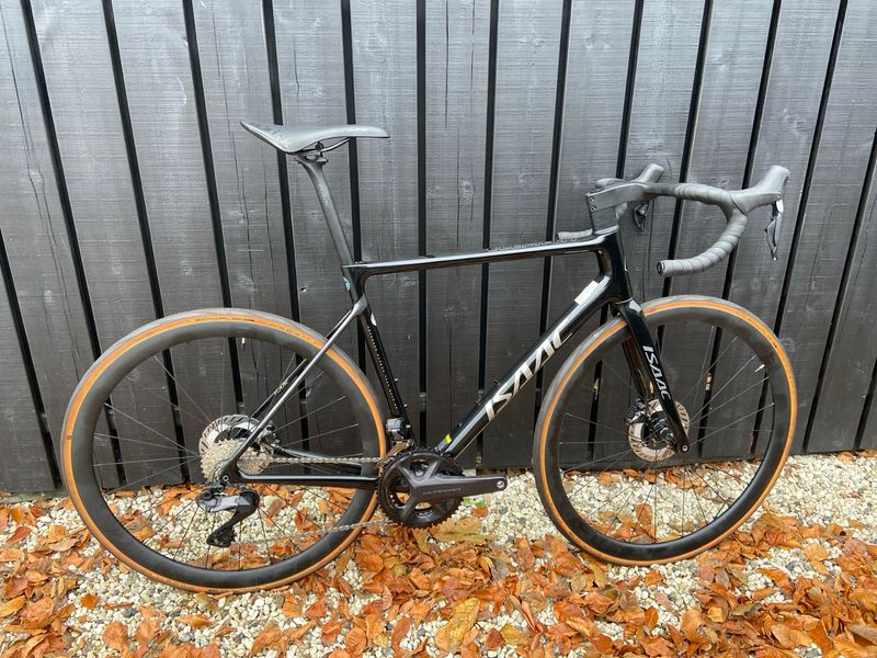 Used Isaac Element Crystal Chrome Black 2022 Road & Gravel