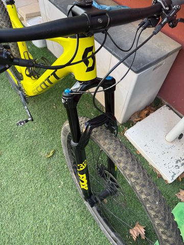 Used Scott Spark RC Comp 2022 2022 Mountainbike, Orange, 29 — image 5 of 7