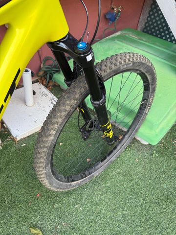Used Scott Spark RC Comp 2022 2022 Mountainbike, Orange, 29 — image 4 of 7