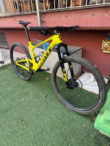 Used Scott Spark RC Comp 2022 2022 Mountainbike, Orange, 29 — image 2 of 7