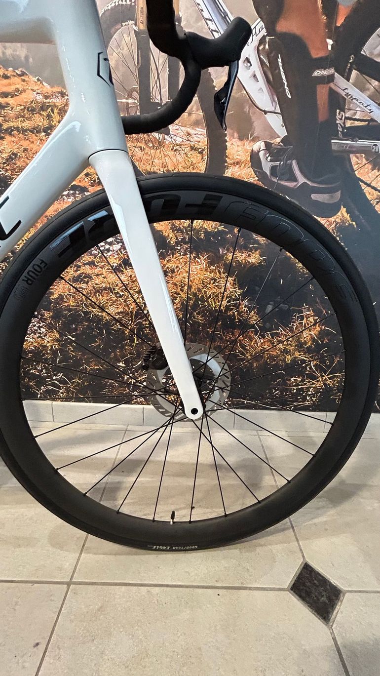 Used Isaac Isaac Boson Minaral White 2025 2025 Road & Gravel — image 7 of 13