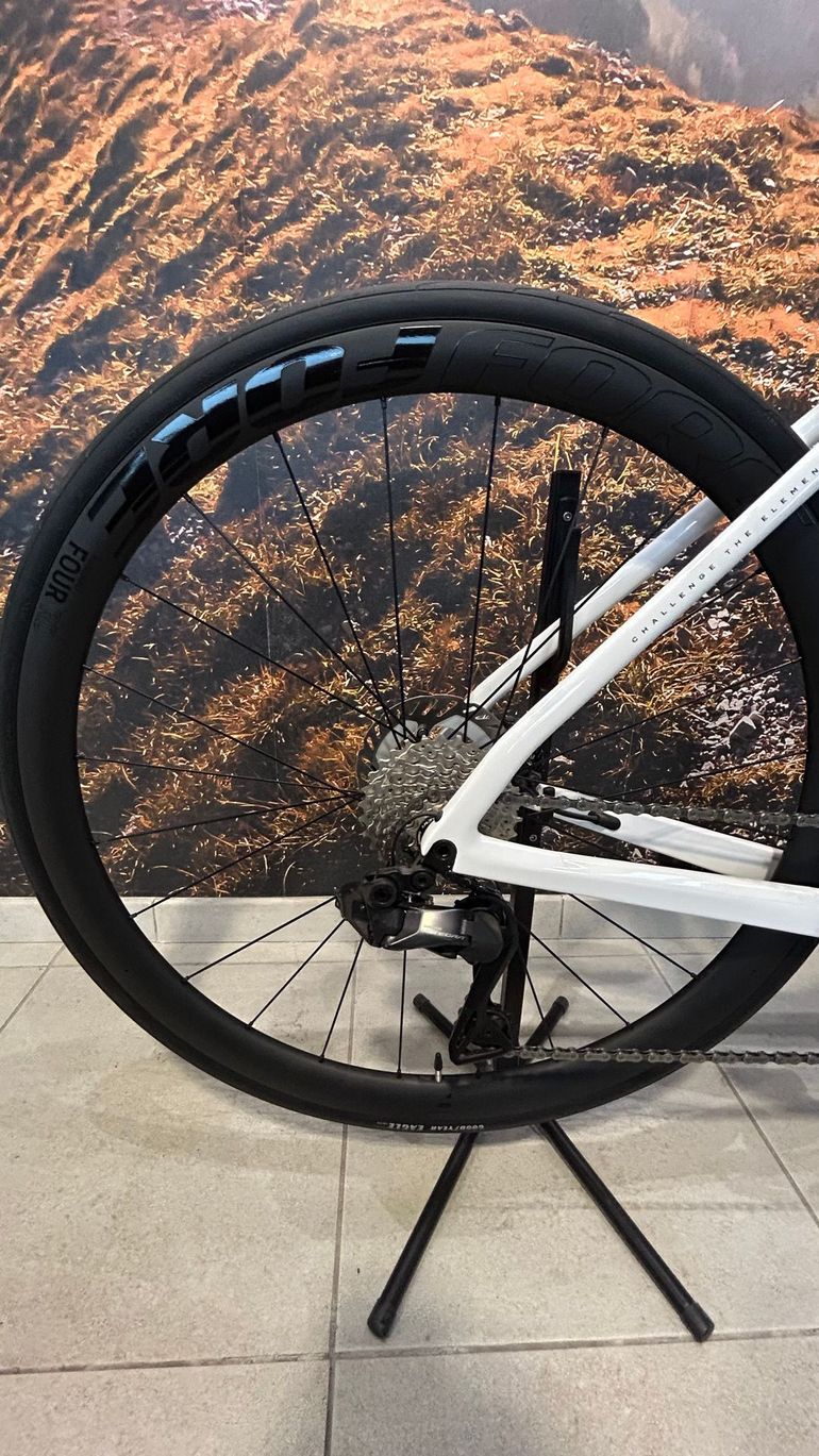 Used Isaac Isaac Boson Minaral White 2025 2025 Road & Gravel — image 6 of 13