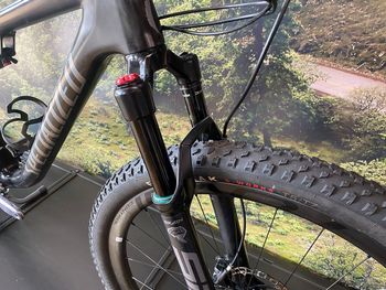 Used Specialized Epic Expert 2021 2021 Mountainbike, Black, 29 — image 5 of 6