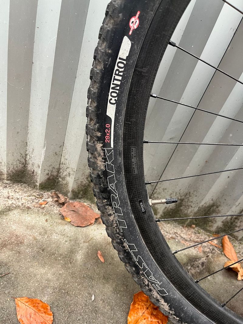 Used Specialized Epic SRAM GX Eagle 2015 Mountainbike, Light Gray — image 6 of 24