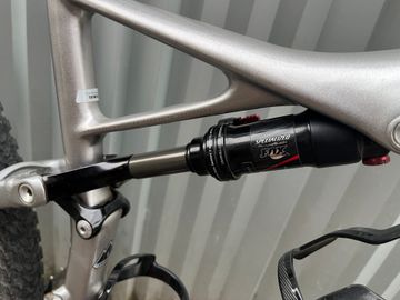 Used Specialized Epic SRAM GX Eagle 2015 Mountainbike, Light Gray — image 10 of 24