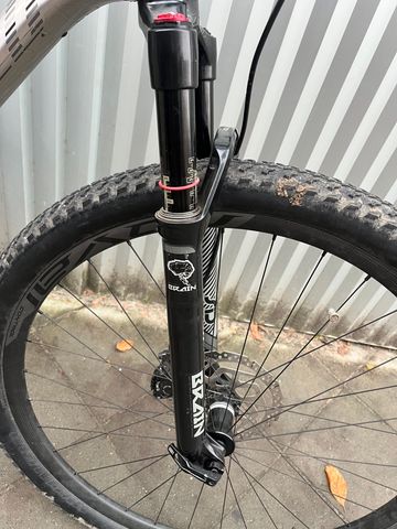 Used Specialized Epic SRAM GX Eagle 2015 Mountainbike, Light Gray — image 9 of 24