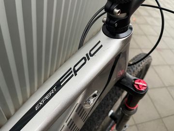 Used Specialized Epic SRAM GX Eagle 2015 Mountainbike, Light Gray — image 8 of 24