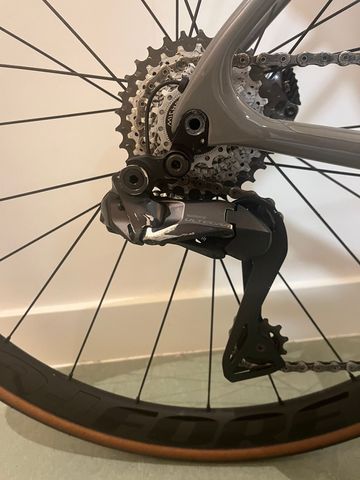 Used Isaac Element 2025 Road & Gravel, Light Gray — image 5 of 9