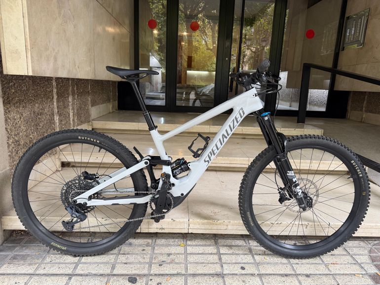 Used Specialized Turbo Kenevo SL 2 Comp 2024 2024 Mountainbike, Weiß — image 1 of 22