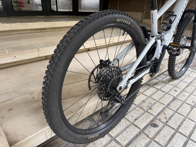 Used Specialized Turbo Kenevo SL 2 Comp 2024 2024 Mountainbike, Weiß — image 13 of 22