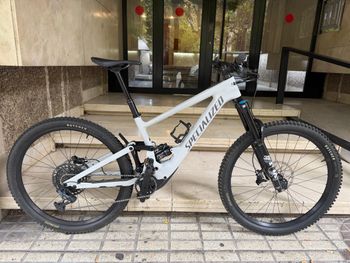 Used Specialized Turbo Kenevo SL 2 Comp 2024 2024 Mountainbike, Weiß — image 17 of 22