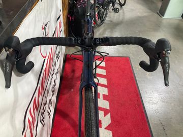 Used Pivot VAULT Pro GRX 2022 2022 Road & Gravel, Blue — image 5 of 6
