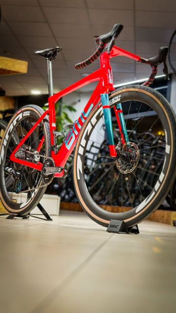 Used BMC Kaius 01 LTD 2024 2024 Road & Gravel, Red β image 3 of 9