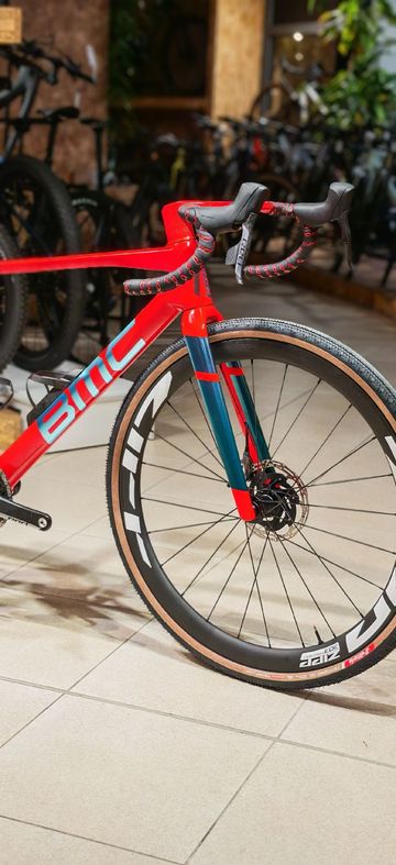 Used BMC Kaius 01 LTD 2024 2024 Road & Gravel, Red β image 9 of 9