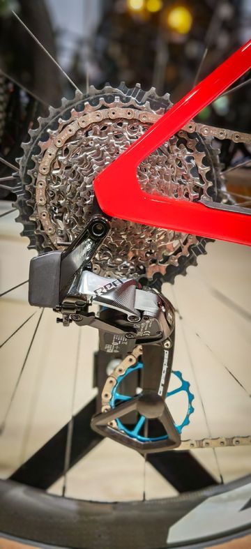 Used BMC Kaius 01 LTD 2024 2024 Road & Gravel, Red β image 4 of 9
