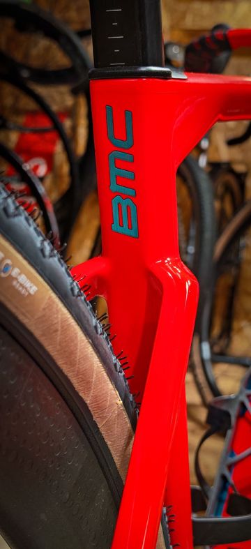 Used BMC Kaius 01 LTD 2024 2024 Road & Gravel, Red β image 2 of 9