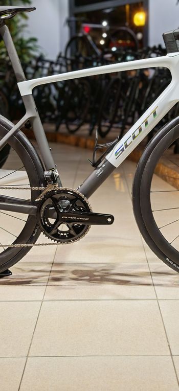 Used Scott SCOTT ADDICT RC PRO 2026 2026 Road & Gravel — image 2 of 6