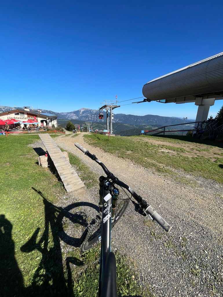 Used Specialized Demo 8 I Carbon 2014 2014 Mountainbike, Azul — image 2 of 4