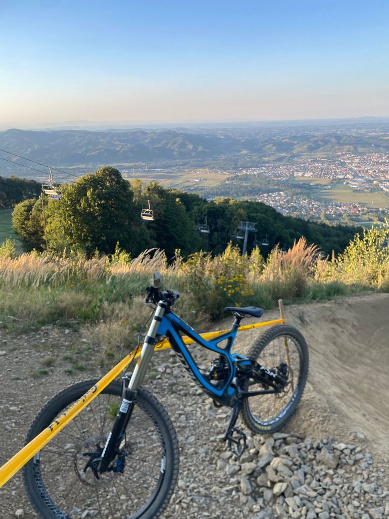 Used Specialized Demo 8 I Carbon 2014 2014 Mountainbike, Azul — image 3 of 4