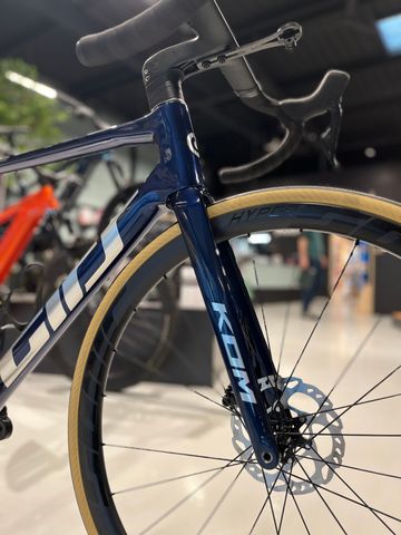 Used GIRS KOM 2025 Road & Gravel, Blue — image 2 of 3