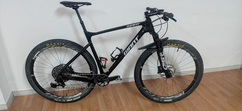 Used Giant XTC Advanced 29 1 2018 2018 Mountainbike, Black, 29 — image 1 of 4
