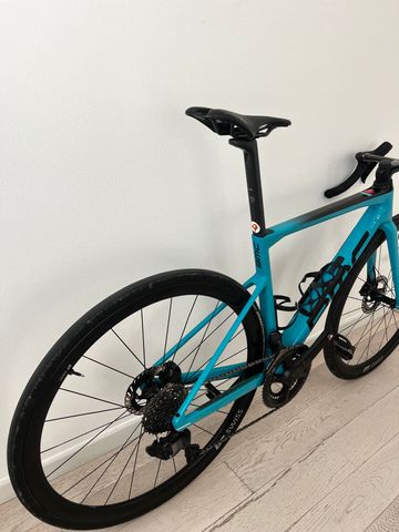 Used BMC Teammachine SLR01 THREE 2023 2023 Road & Gravel, Blue — image 3 of 6