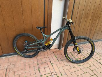 Commencal, SUPREME DH OHLINS EDITION 2022