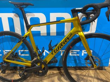 Wilier, Filante Hybrid SHIMANO 105 Di2 R7170 2X12S + MAHLE X20 E-BIKE SYSTEM KIT 2024