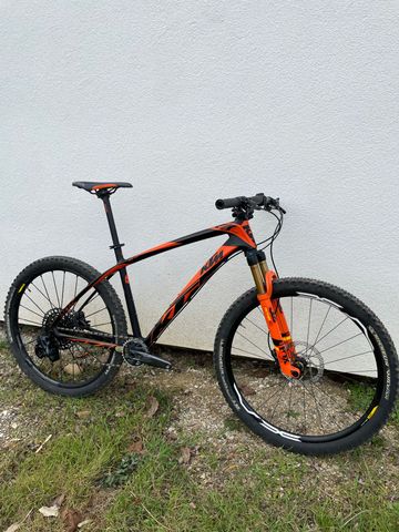 Tweedehands KTM Aéra Comp Carbon 2025 Mountainbike — afbeelding 3 van 4