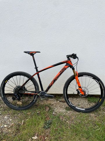 Tweedehands KTM Aéra Comp Carbon 2025 Mountainbike — afbeelding 2 van 4