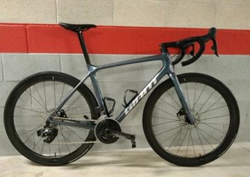Tweedehands Giant Tcr SRAM Rival eTap AXS 2022 Road & Gravel