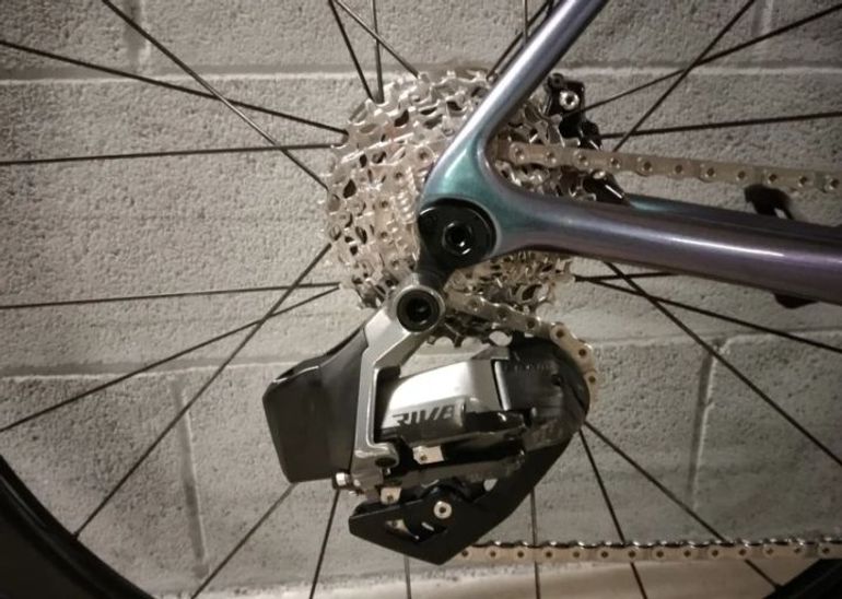 Used Giant Tcr SRAM Rival eTap AXS 2022 Road & Gravel, Morado — image 3 of 10