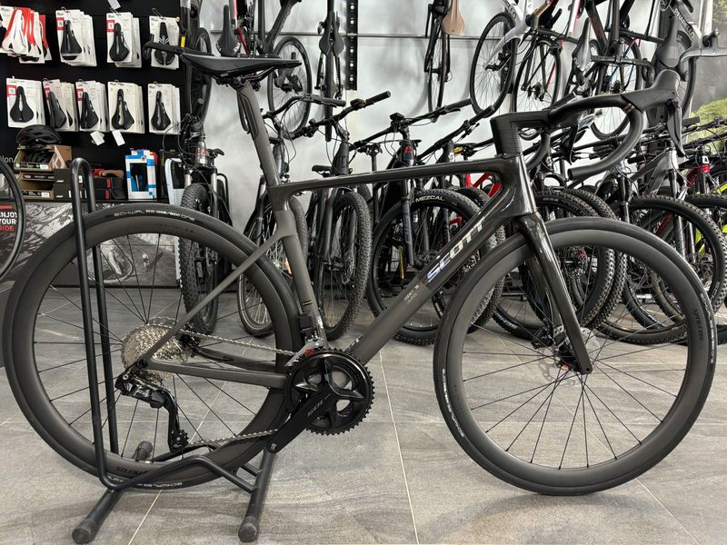 Used Scott Addict RC 30 2026 Road & Gravel