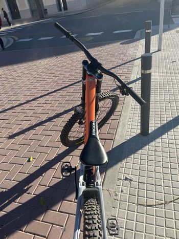 Used Canyon Sender CFR 29 Underdog 2023 2023 Mountainbike, Orange, 29 — image 5 of 10