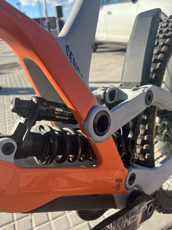 Used Canyon Sender CFR 29 Underdog 2023 2023 Mountainbike, Orange, 29 — image 9 of 10
