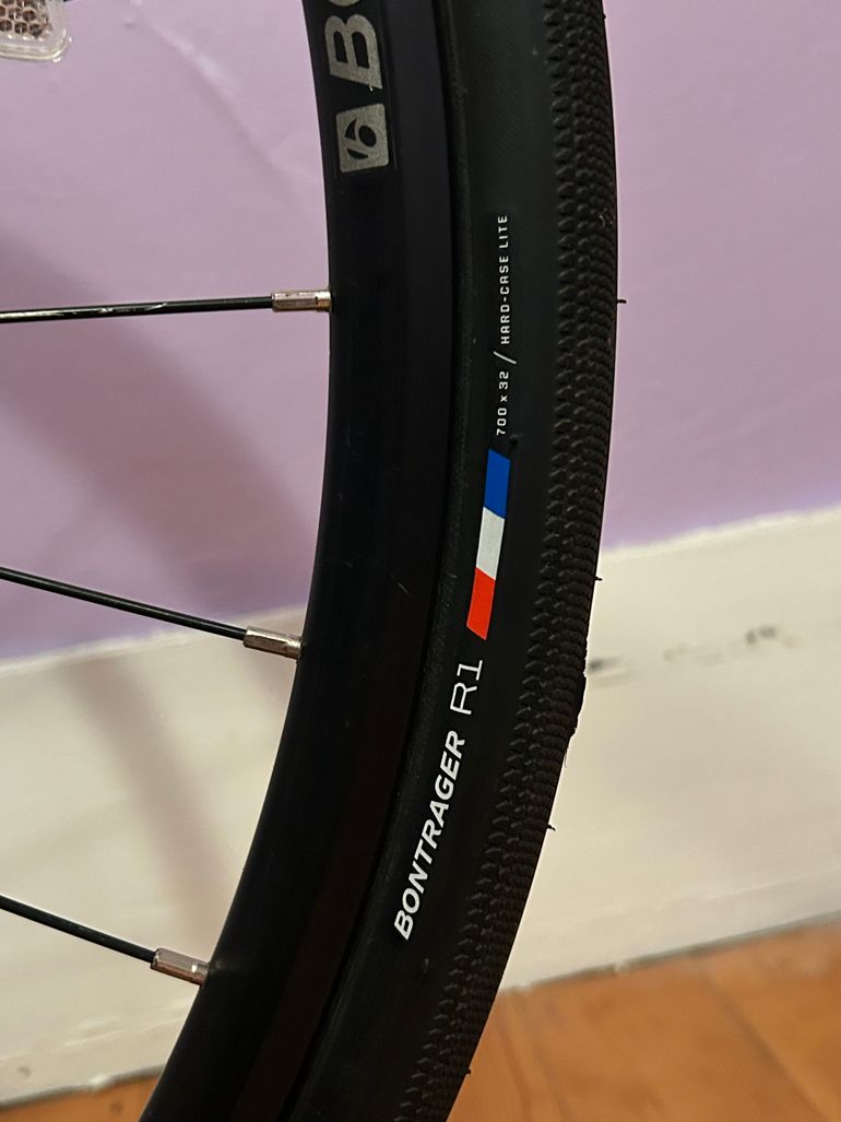 Used Trek Trek FX S 4 2018 2018 Road & Gravel, Light Gray — image 12 of 19