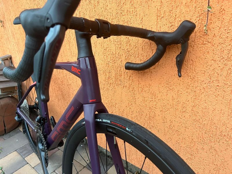 Used BMC Roadmachine 01 THREE 2023 2023 Road & Gravel, Purple — image 3 of 3